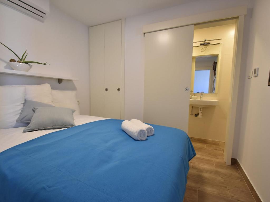 Posteľ alebo postele v izbe v ubytovaní apartment, 3 km outside the historical centre