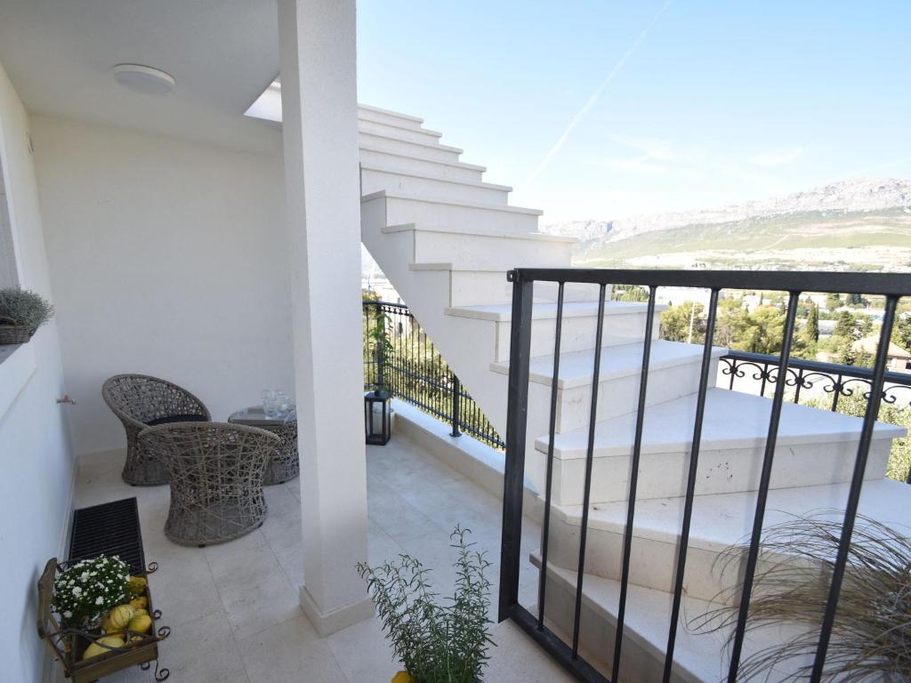 apartment, 3 km outside the historical centre