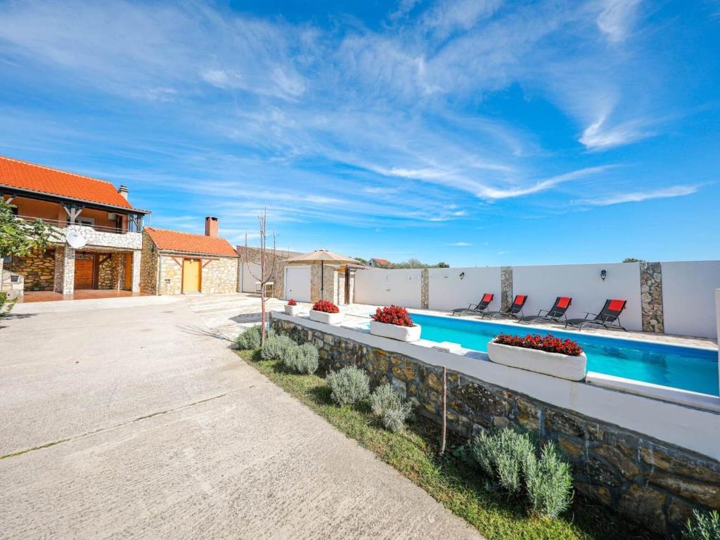 Policnik Villa- Serenity & Comfort