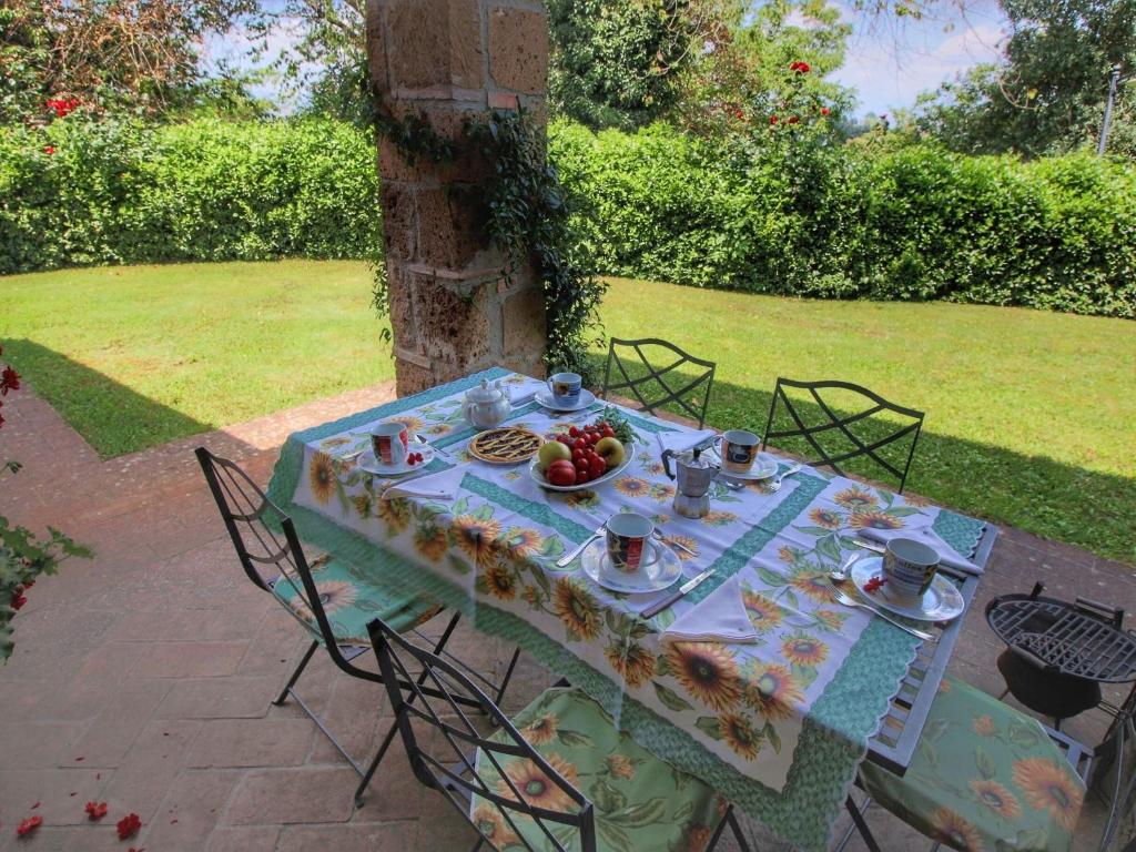A garden outside Farmhouse in Proceno with Pool and Terrace