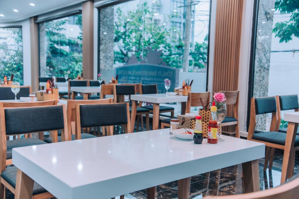 Restaurace v ubytování Shoho Hotel Nha Trang