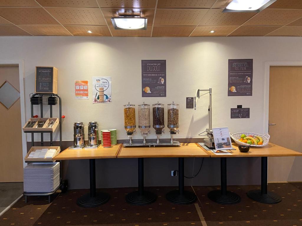 Kaffee-/Teezubehör in der Unterkunft ibis 3 Lacs Neuchâtel