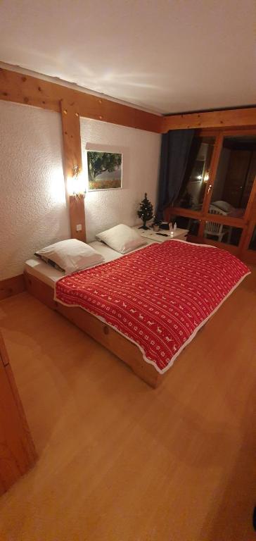 Postel nebo postele na pokoji v ubytování Appartement - Bristol Hôtel