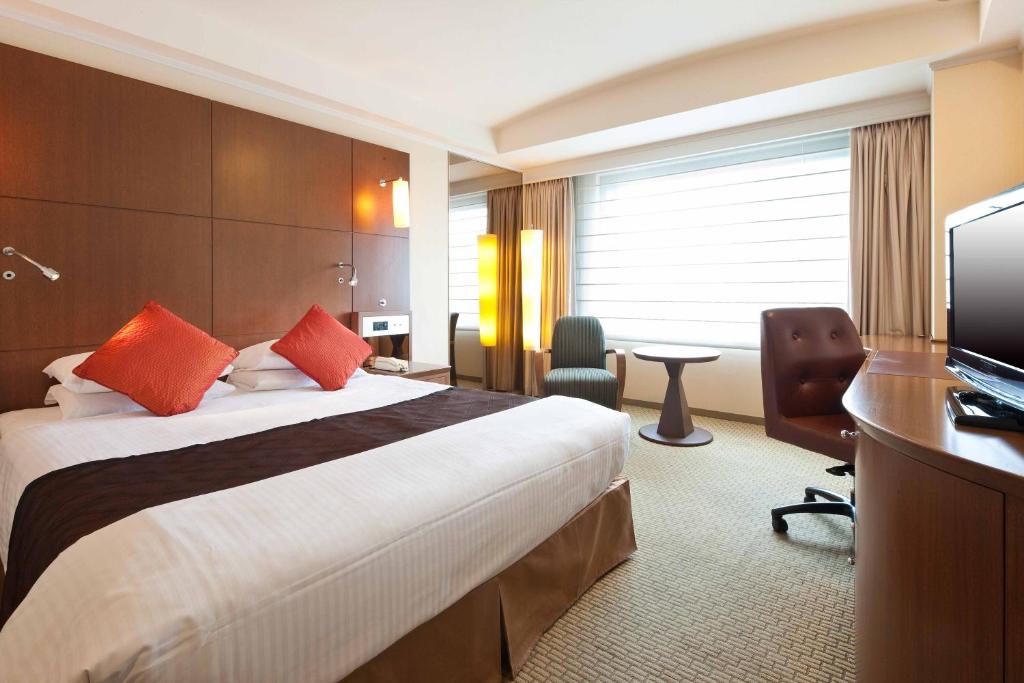TV a/nebo společenská místnost v ubytování Royal Park Hotel