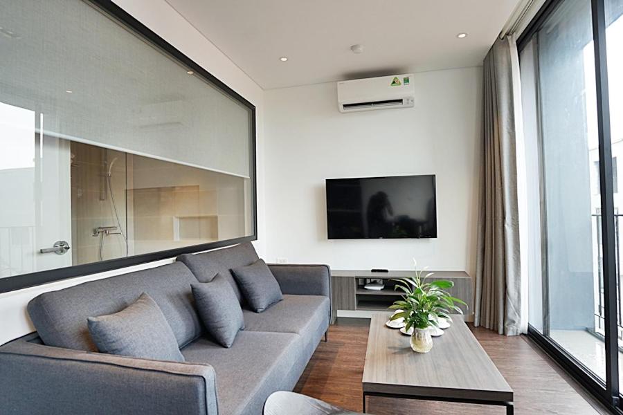 Hanoi Home 3 - Luxury Apartment in Tay Ho street - Apartment Mit Balkon