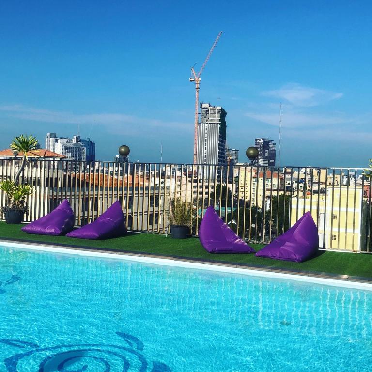 Embryo Hotel - Resim 15