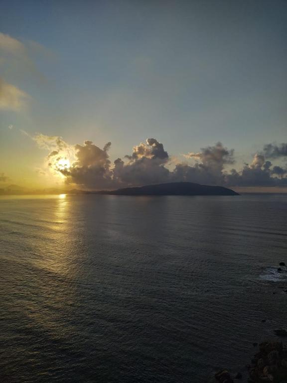  Apê Ilha Porchat vista deslumbrante