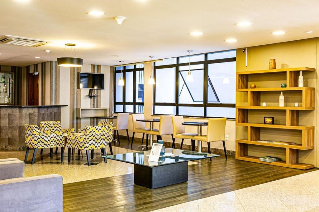  Apartamento em condomínio com infraestrutura completa e vista para ponte CA16