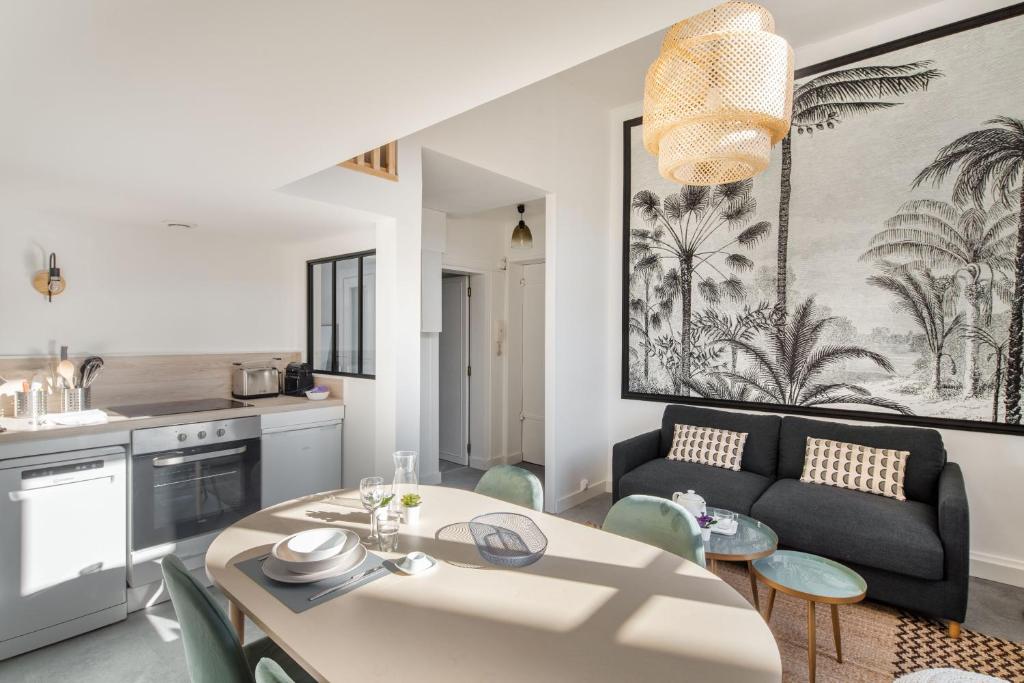 Kuchyň nebo kuchyňský kout v ubytování Le Pommeraye - Coeur de ville