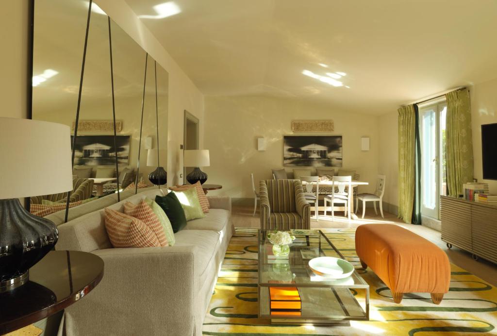 Rocco Forte Hotel De Russie - Resim 12