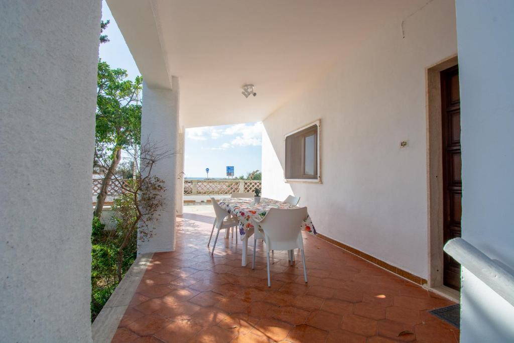 Балкон или терраса в VILLA SALINA MONACI