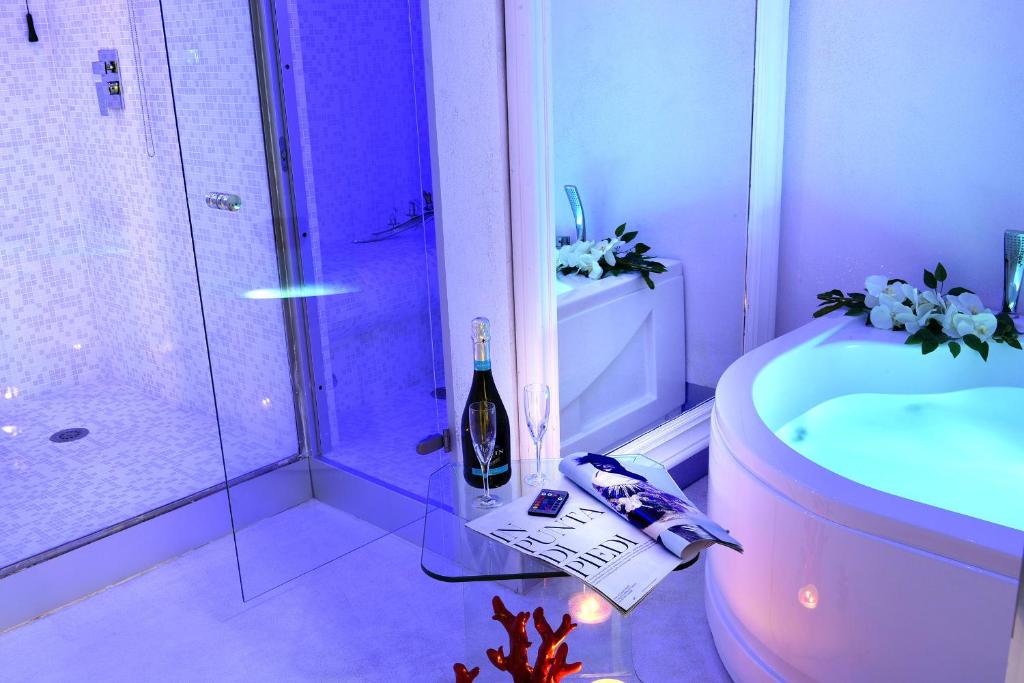 Koupelna v ubytování Barbarella Spa
