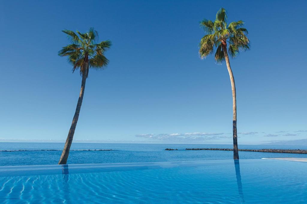Bazén v ubytování Hotel Riu Arecas - Adults Only nebo v jeho okolí