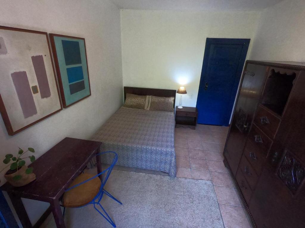  Quarto em Casa Rústica aos Pés do Cristo Redentor