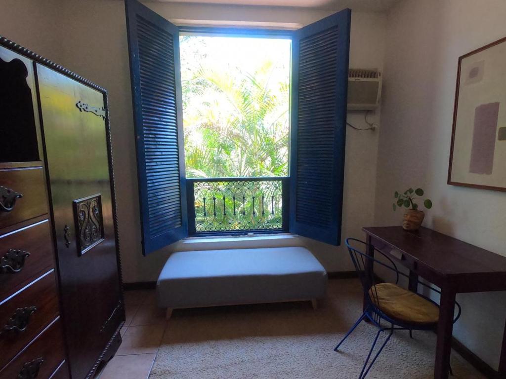  Quarto em Casa Rústica aos Pés do Cristo Redentor