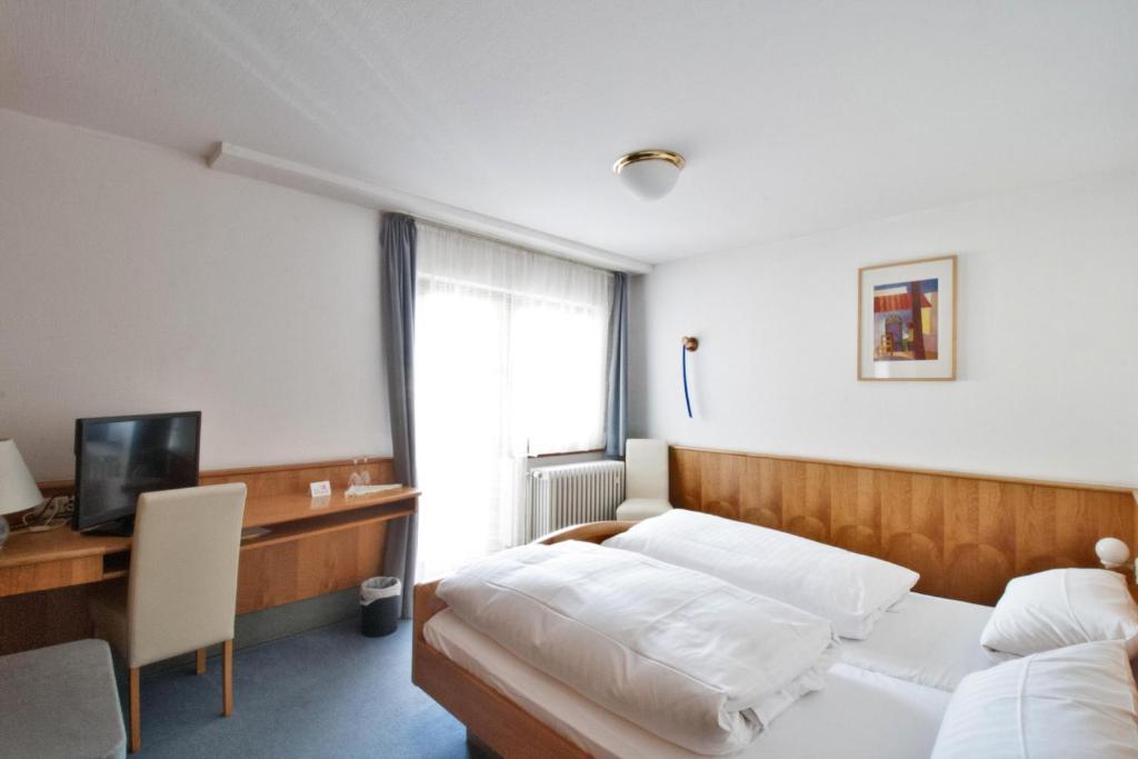 Hotel Krone Straßdorf - Deluxe Doppelzimmer Mit Balkon
