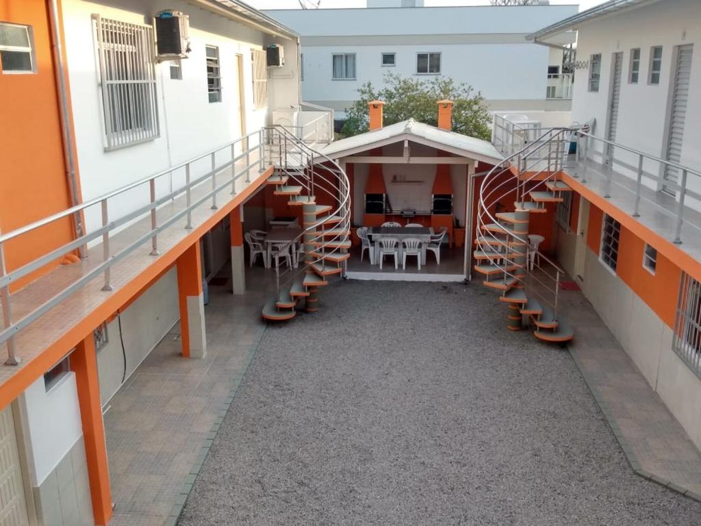 Apartamento com 2 Dormitórios Ataíde's
