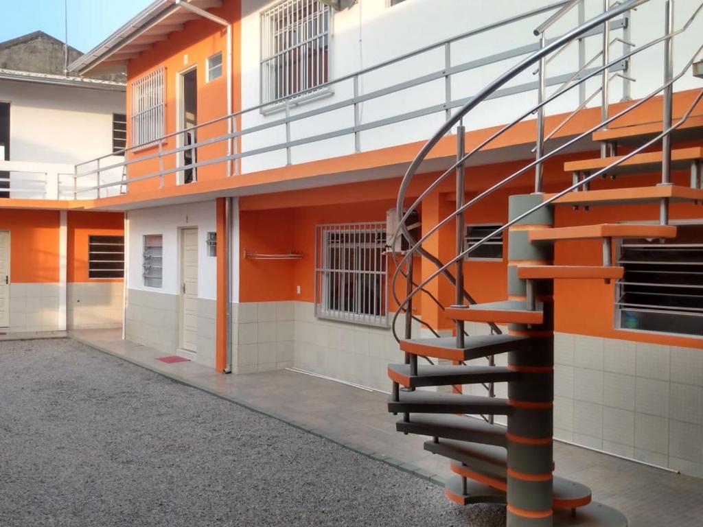  Apartamento com 2 Dormitórios Ataíde's