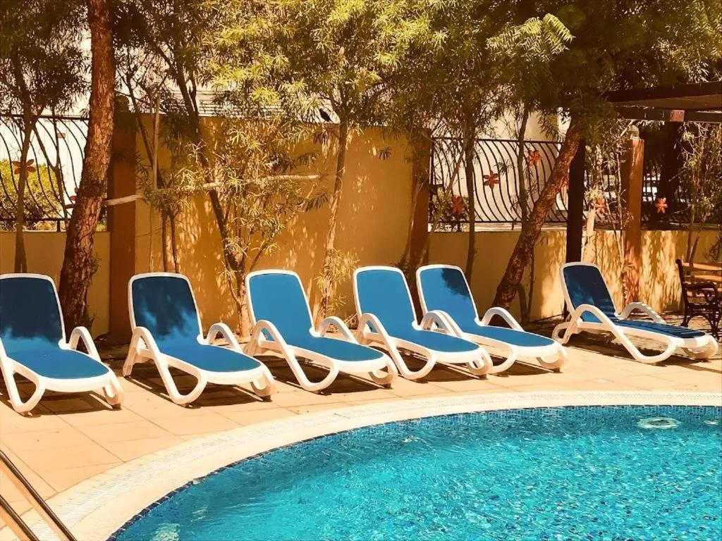Discovery Garden Poolside, Alantos, United Arab Emirates