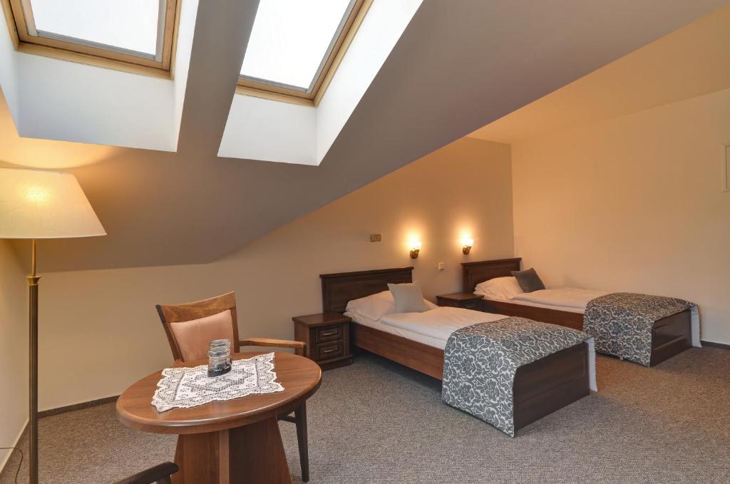 Hotel U Pramenu - Resim 22