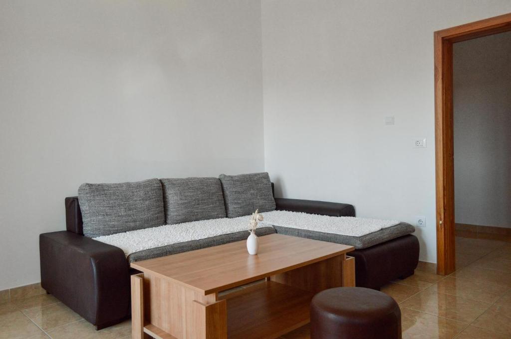 Posedenie v ubytovaní Apartments Turić