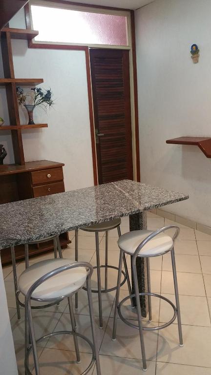  Lindo quarto em Cobertura perto praia do Arpoador