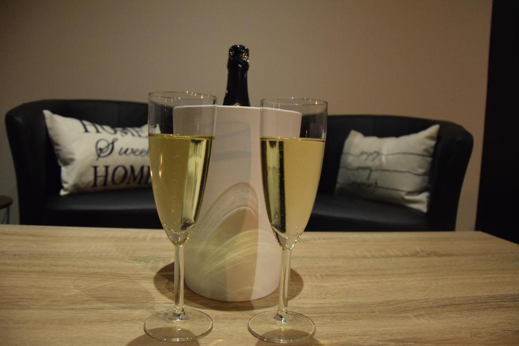Au fil de l’Ô - Queen Room With Spa Bath (Pinot Noir)