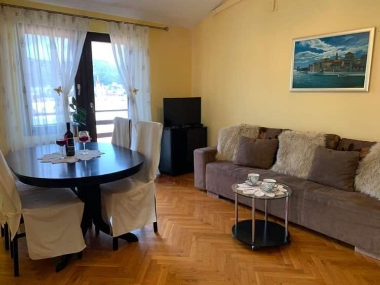 Posedenie v ubytovaní Fresh Apartments Dar Orlic
