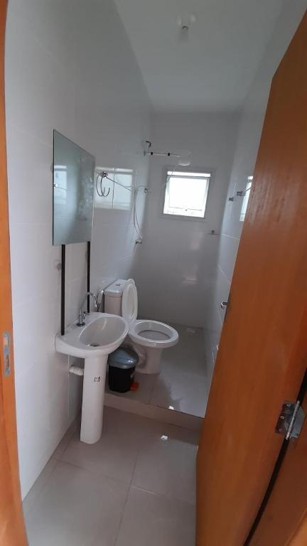  Apartamento duplex novo no Perequê Açu - de frente ao mar