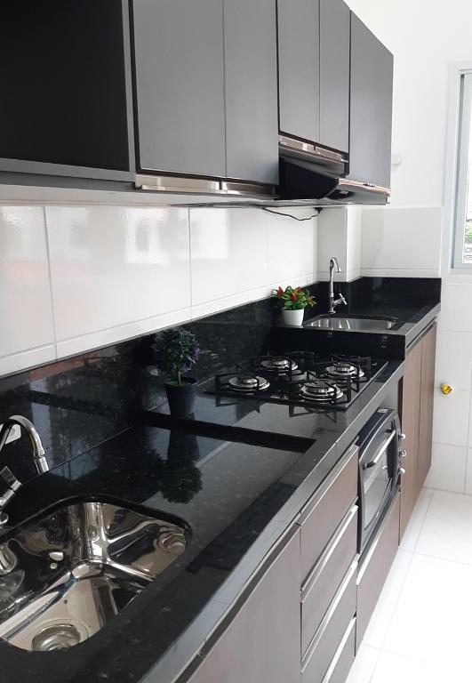  Ap 203 - Mônaco Residence - rua na Beira da Praia - Não aceita pet