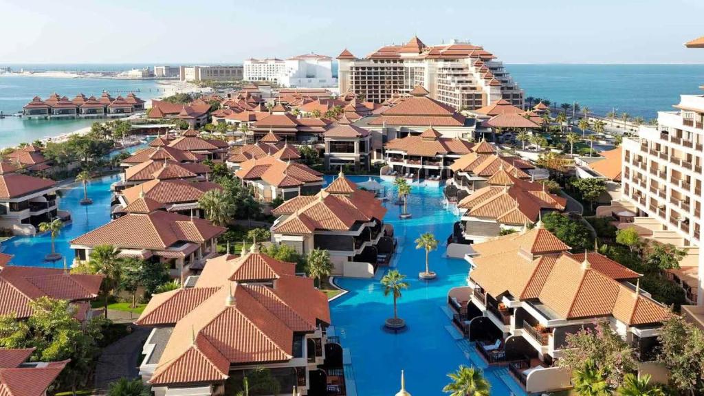 Vaade majutusasutusele Luxury residential apartments located in Anantara area , pool , beach , free parking linnulennult