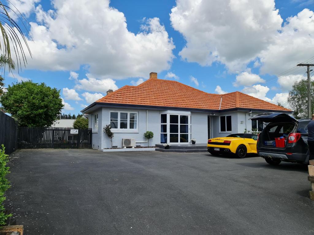 J&L Boarding Holiday House - Resim 4