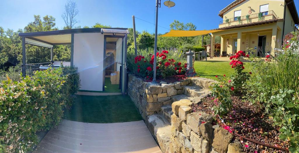 Vonkajšia záhrada v ubytovaní Casa di Campagna Pianelli