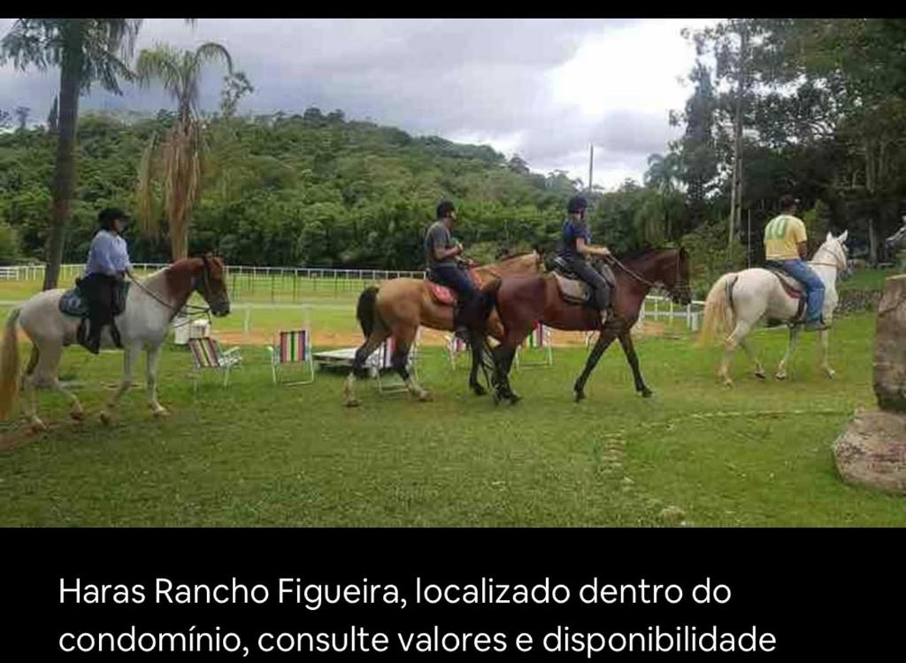  Casa de Campo Cotia SP a 40 minutos Grande São Paulo