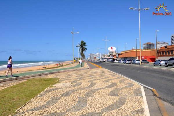  Apto orla de Salvador todo novo e mobiliado Jd Armação