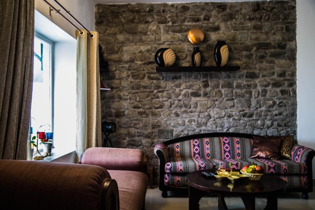 Morni Singh's 2BHK - Maison De Deux Chambres