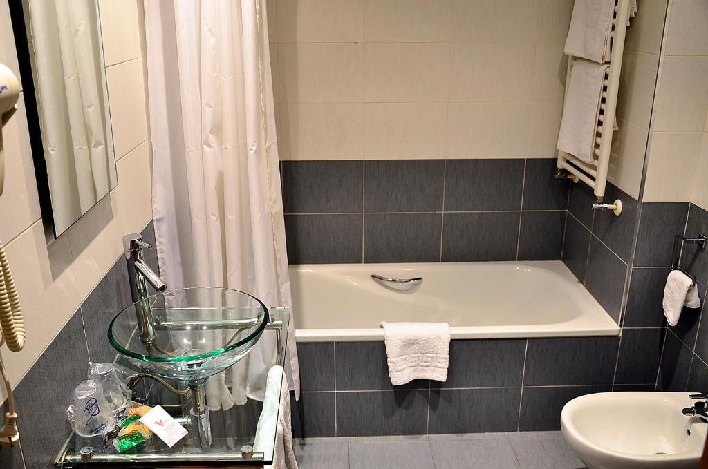 Koupelna v ubytování Hospedium Hotel Vittoria Colonna