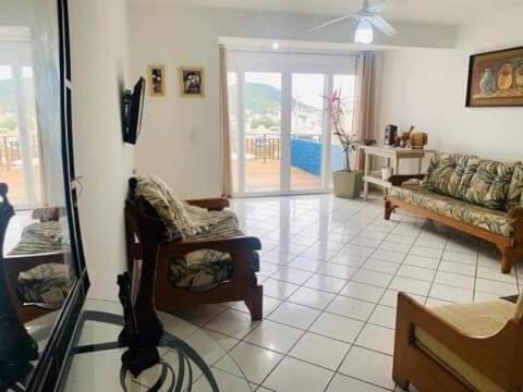  Bombinhas bela vista