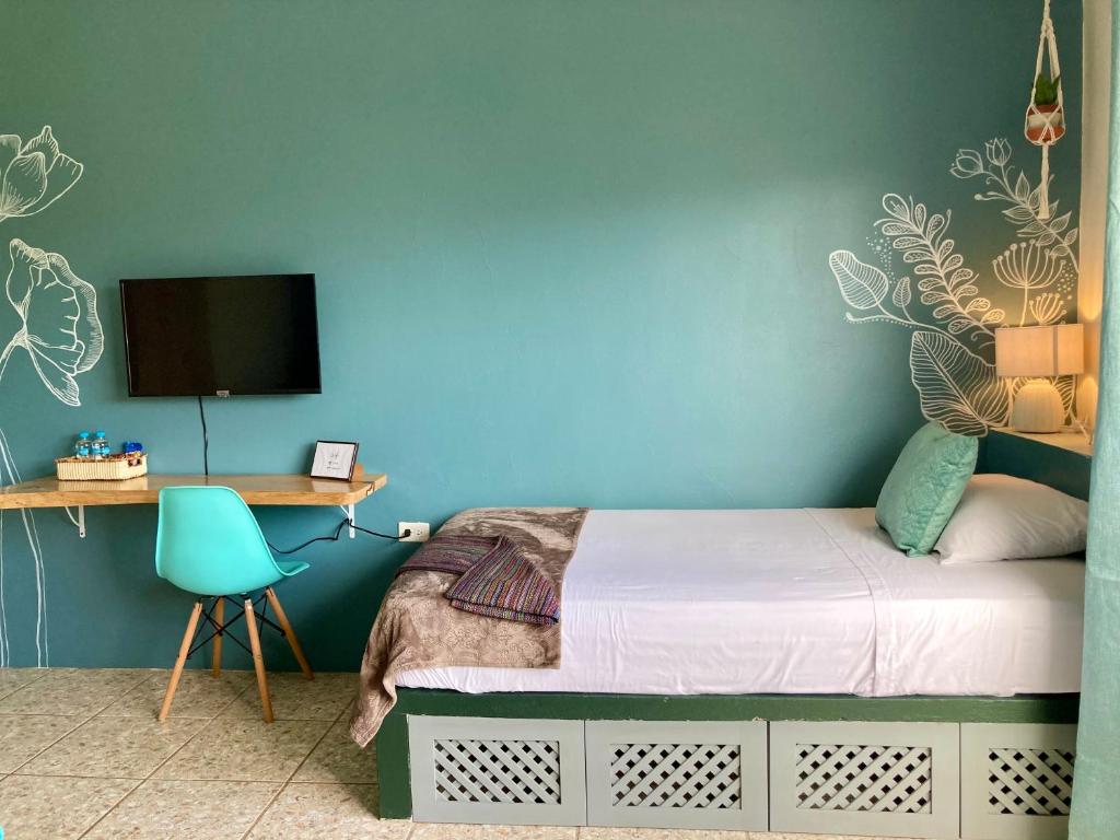 El Nido Boutique B&B - Double Or Twin Room With Side Sea View