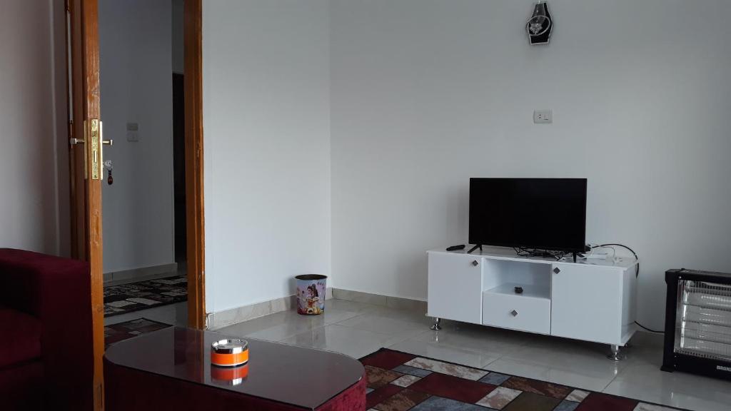 TV a/nebo společenská místnost v ubytování Hofni Palace Nile Niew