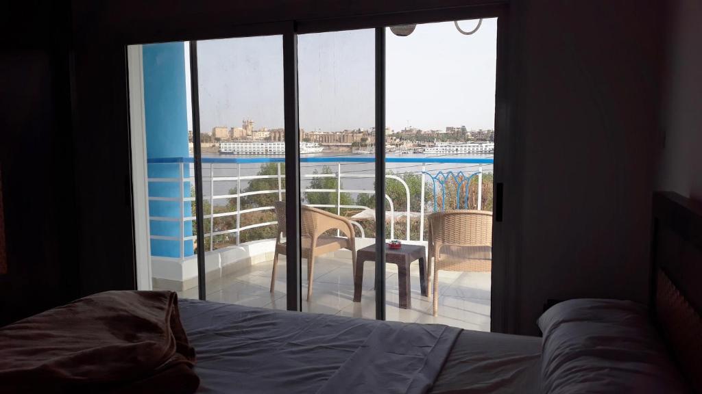 Balkón nebo terasa v ubytování Hofni Palace Nile Niew
