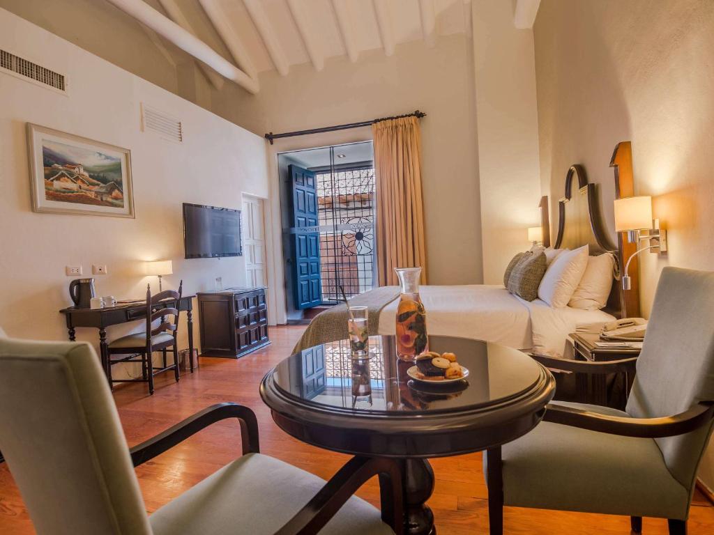 Posezení v ubytování Novotel Cusco