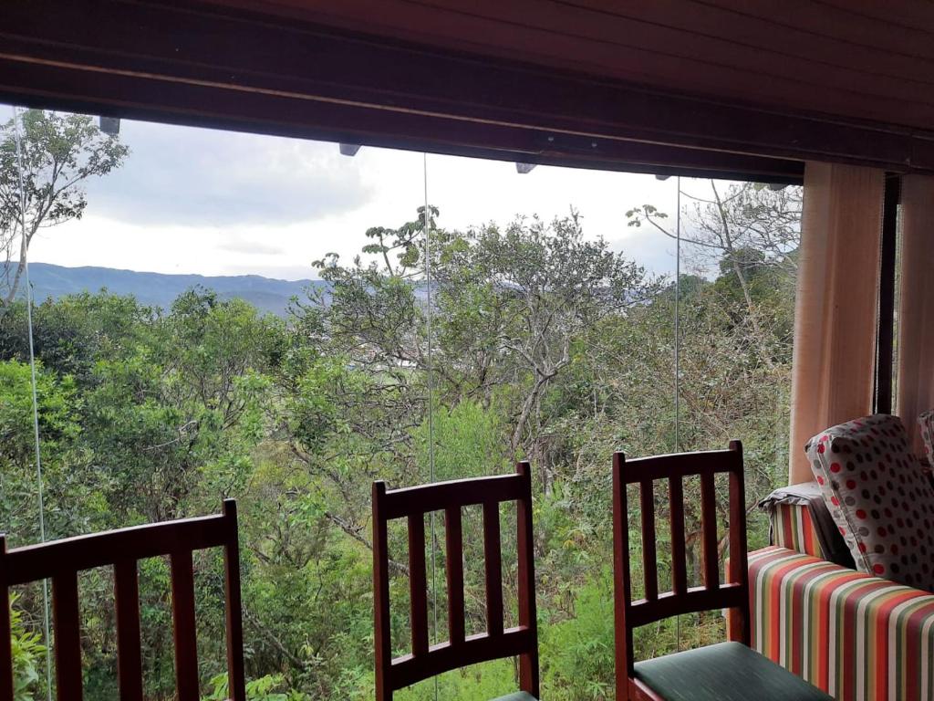  LINDA CASA DE CAMPO NA PRAIA DE GAROPABA