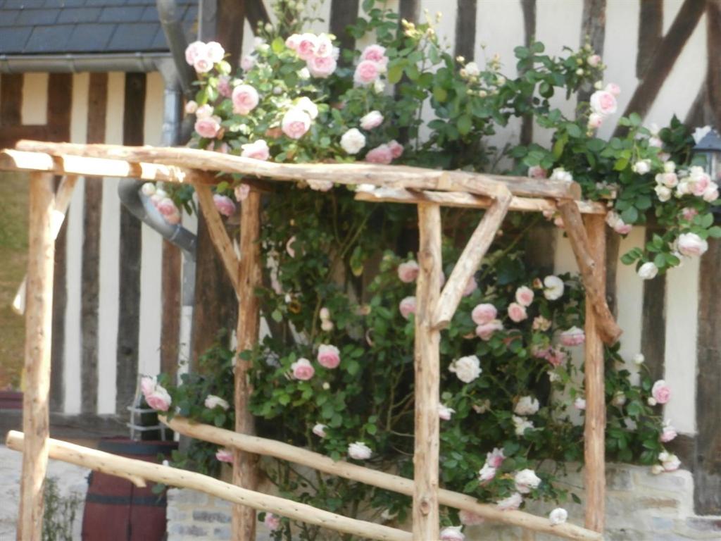 Zahrada ubytování Les Chambres de Pontfol - Chambres d'hôtes - Guest house