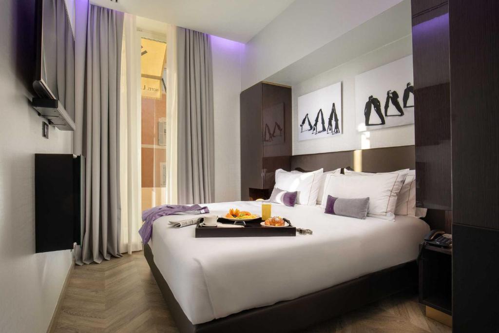 Hotel La Place Roma - Resim 26