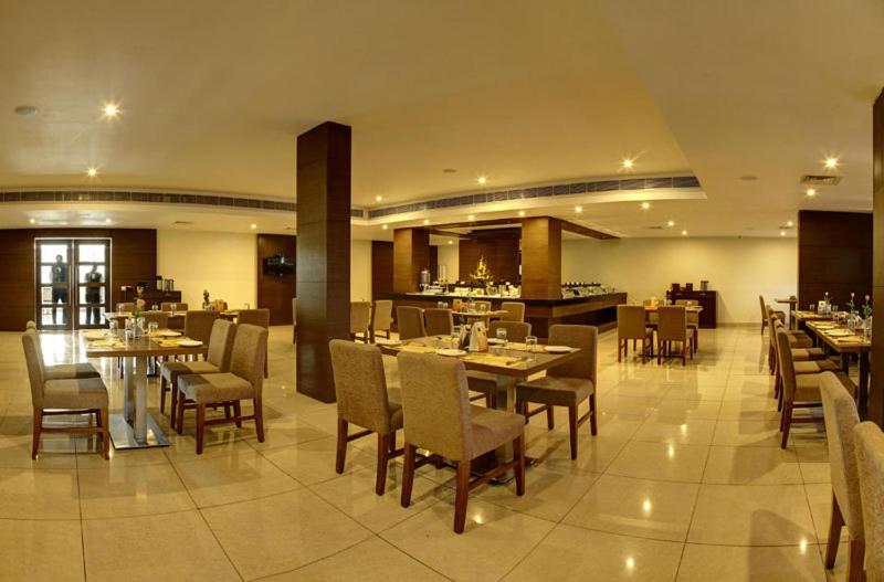 Restaurace v ubytování Hotel Le Ruchi The Prince