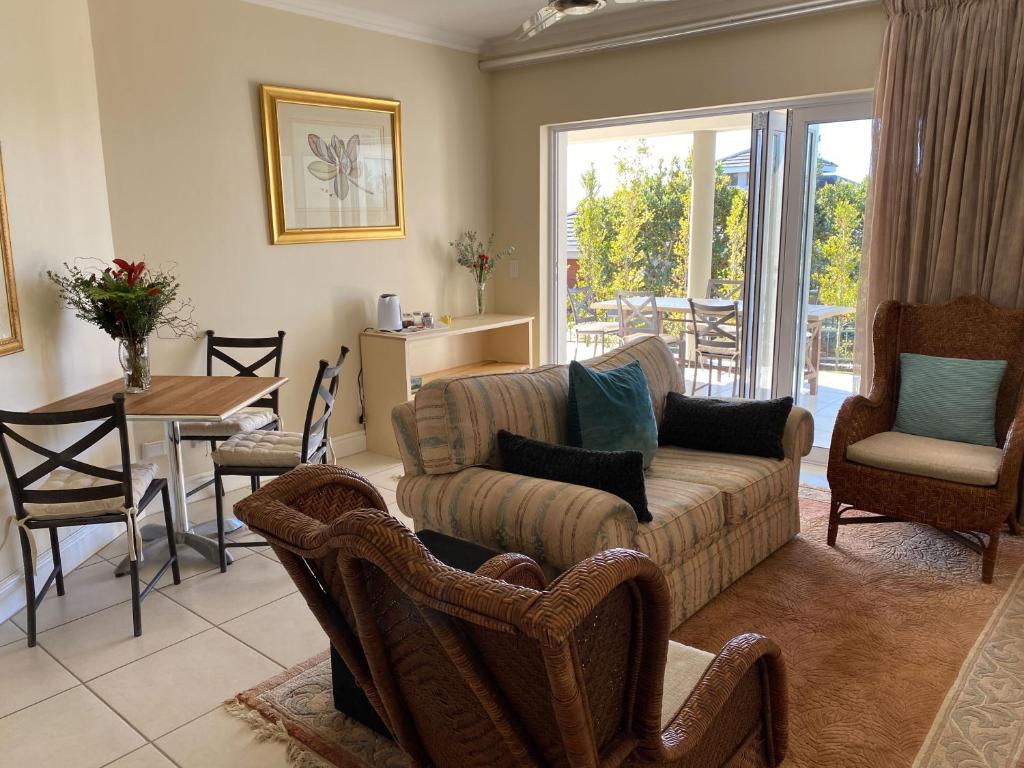The Ridge @ Plettenberg with Sea & Mountain Views - Image 19