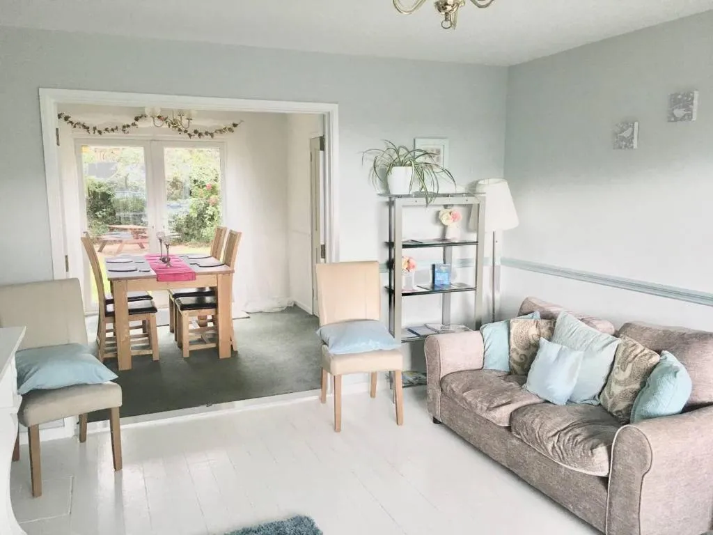 Elegant 3-Bed House w Garden, Belfast, Marea Britanie