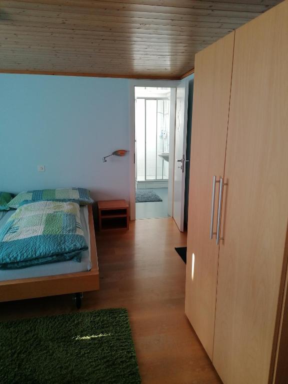 Postel nebo postele na pokoji v ubytování Gasthaus Bären Schlatt
