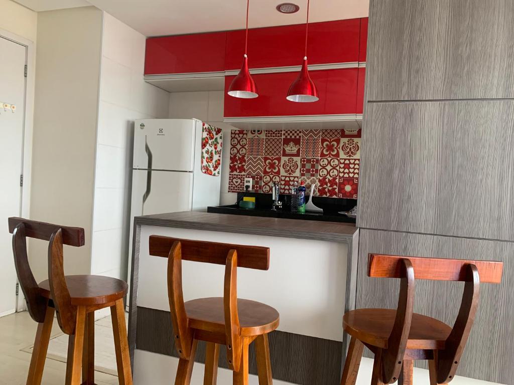 APARTAMENTO 2 Quartos CONDOMÍNIO COM PISCINA